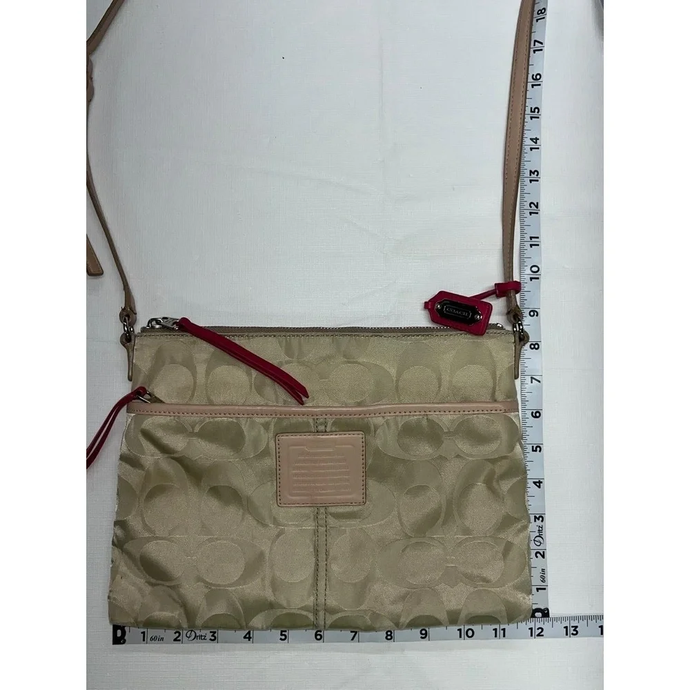 Coach Tan Pink Womens B1376-24861 Signature C Adjustable‎ Strap Crossbody Bag